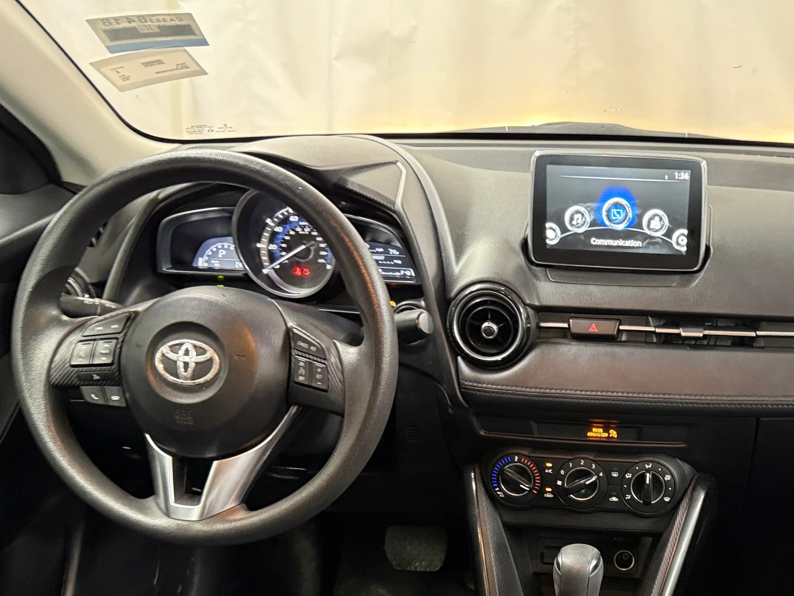 Thumbnail: 2018 Toyota Yaris iA - 3