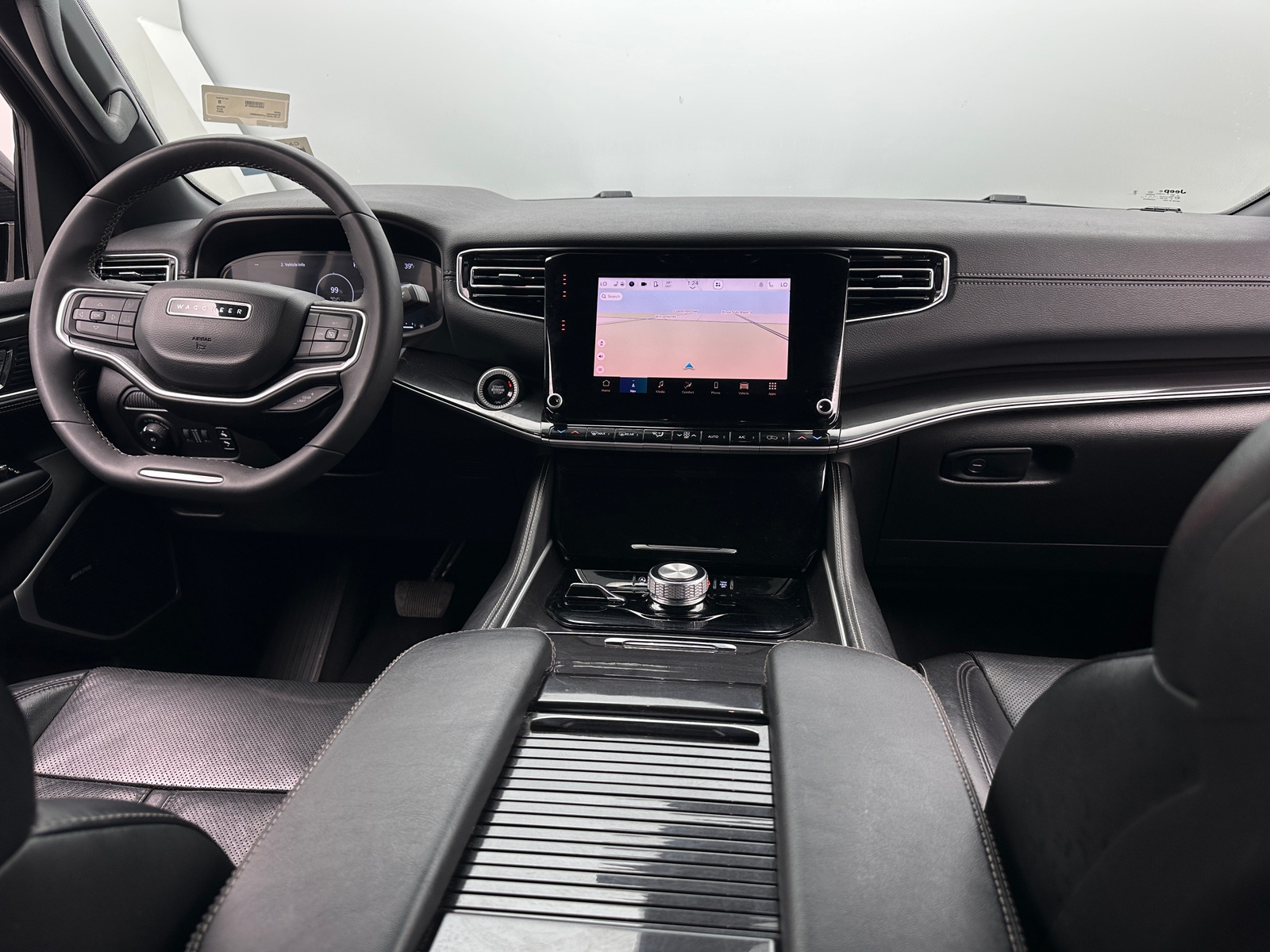 Thumbnail: 2023 Jeep Wagoneer - 2