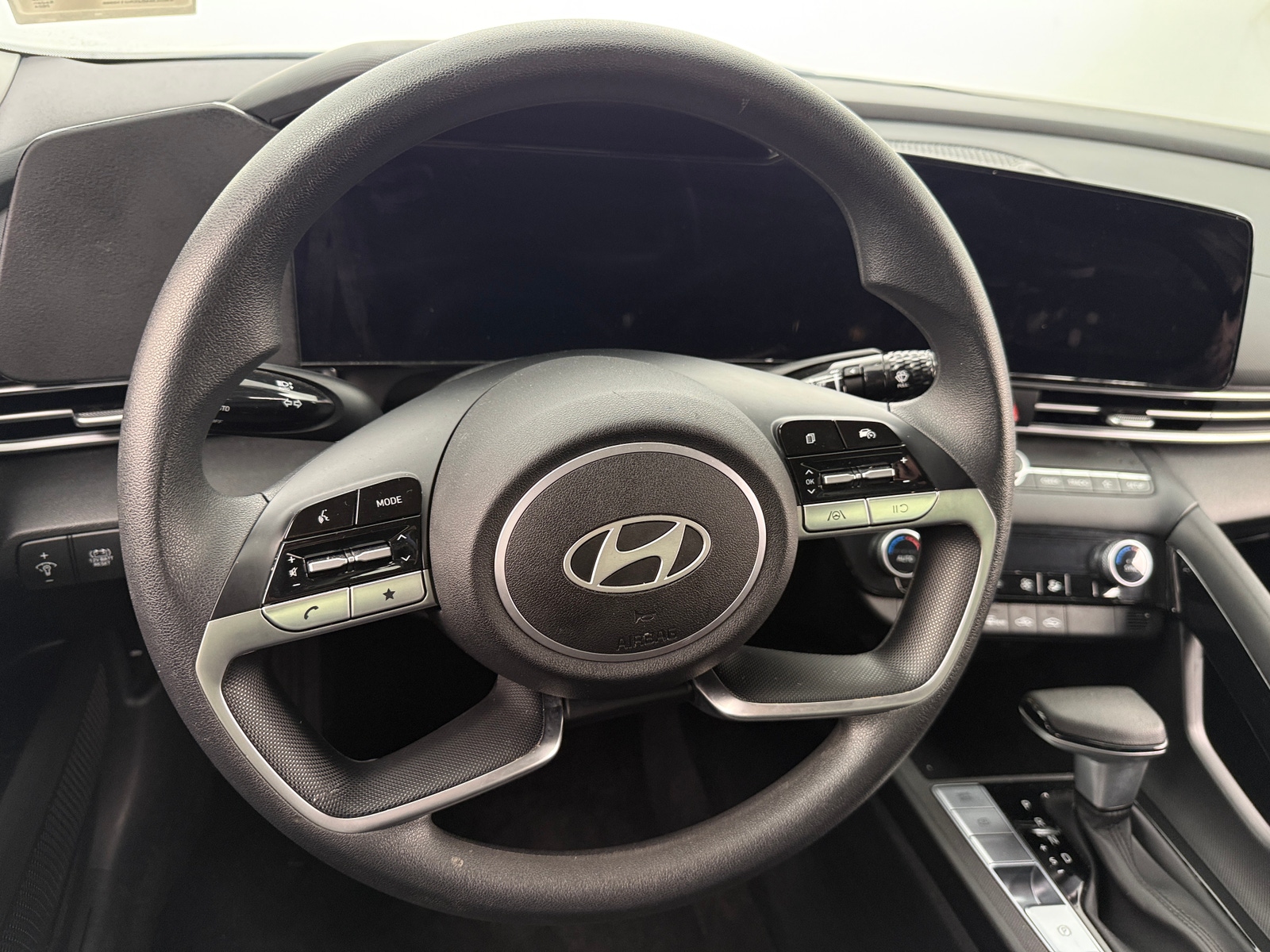 Thumbnail: 2024 Hyundai Elantra - 5