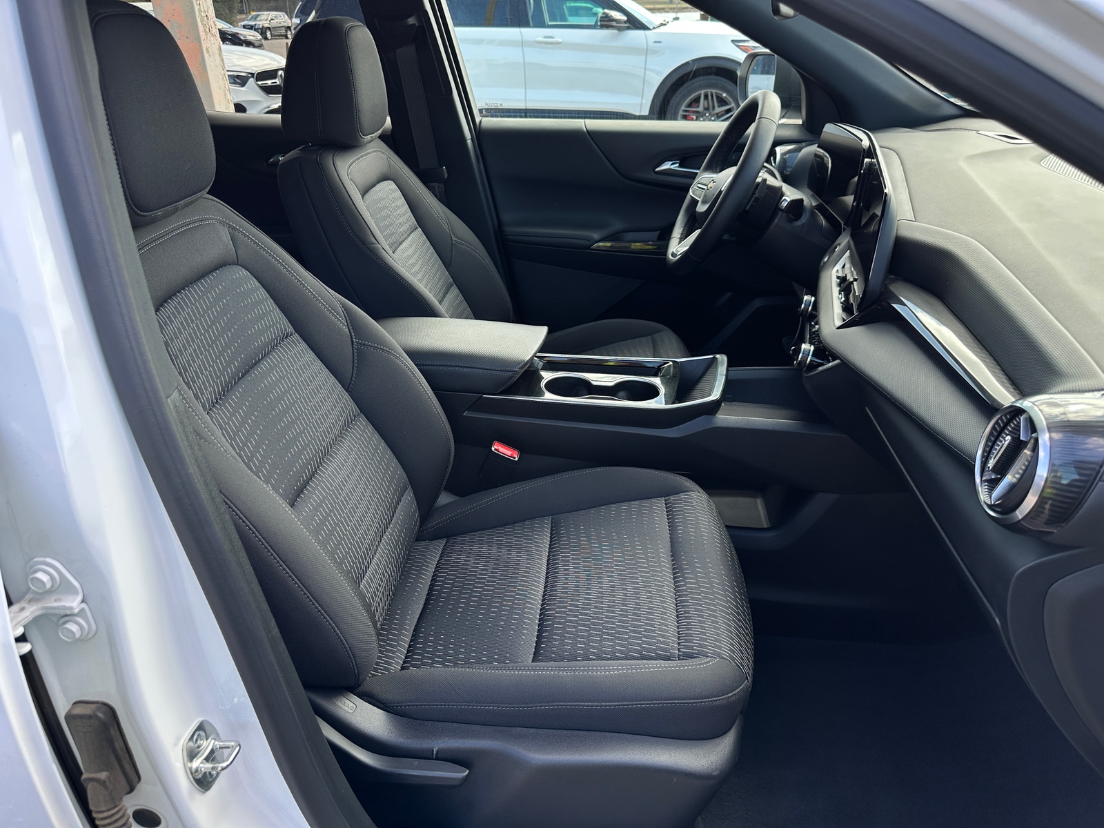 Thumbnail: 2025 Chevrolet Equinox - 2