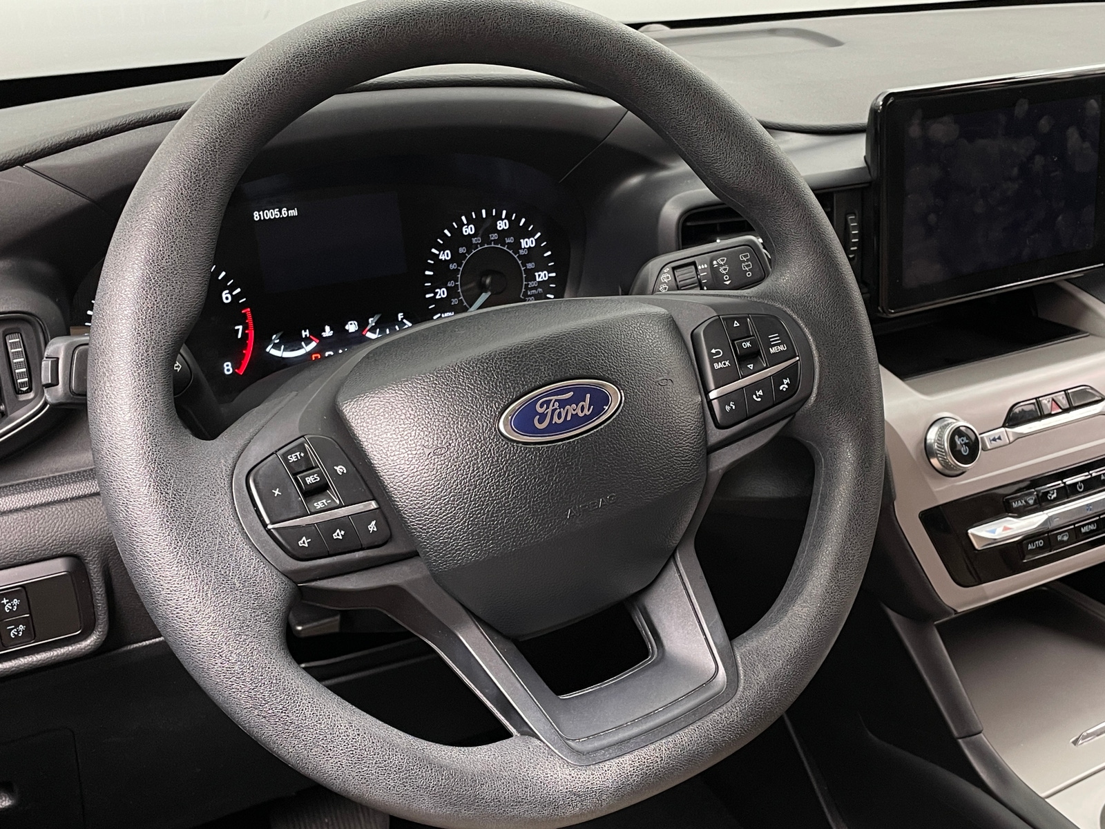 Thumbnail: 2023 Ford Explorer - 5