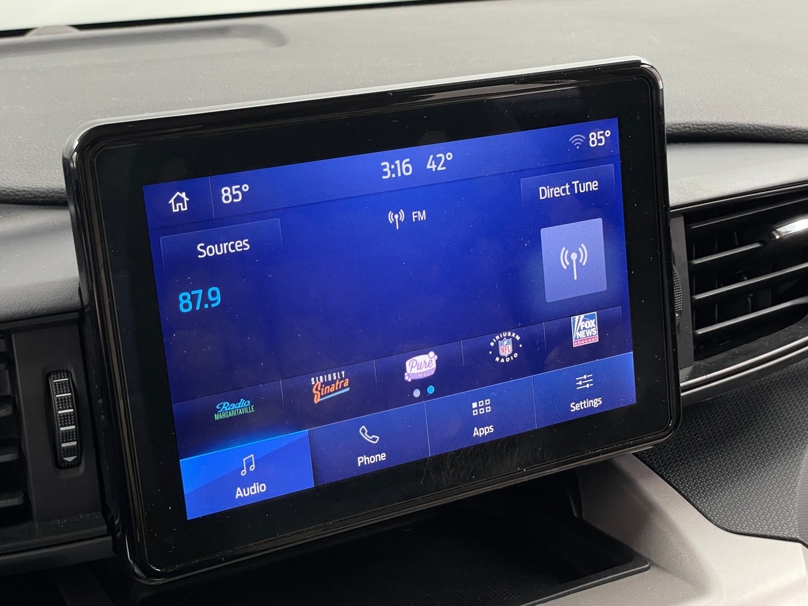 Thumbnail: 2023 Ford Explorer - 4