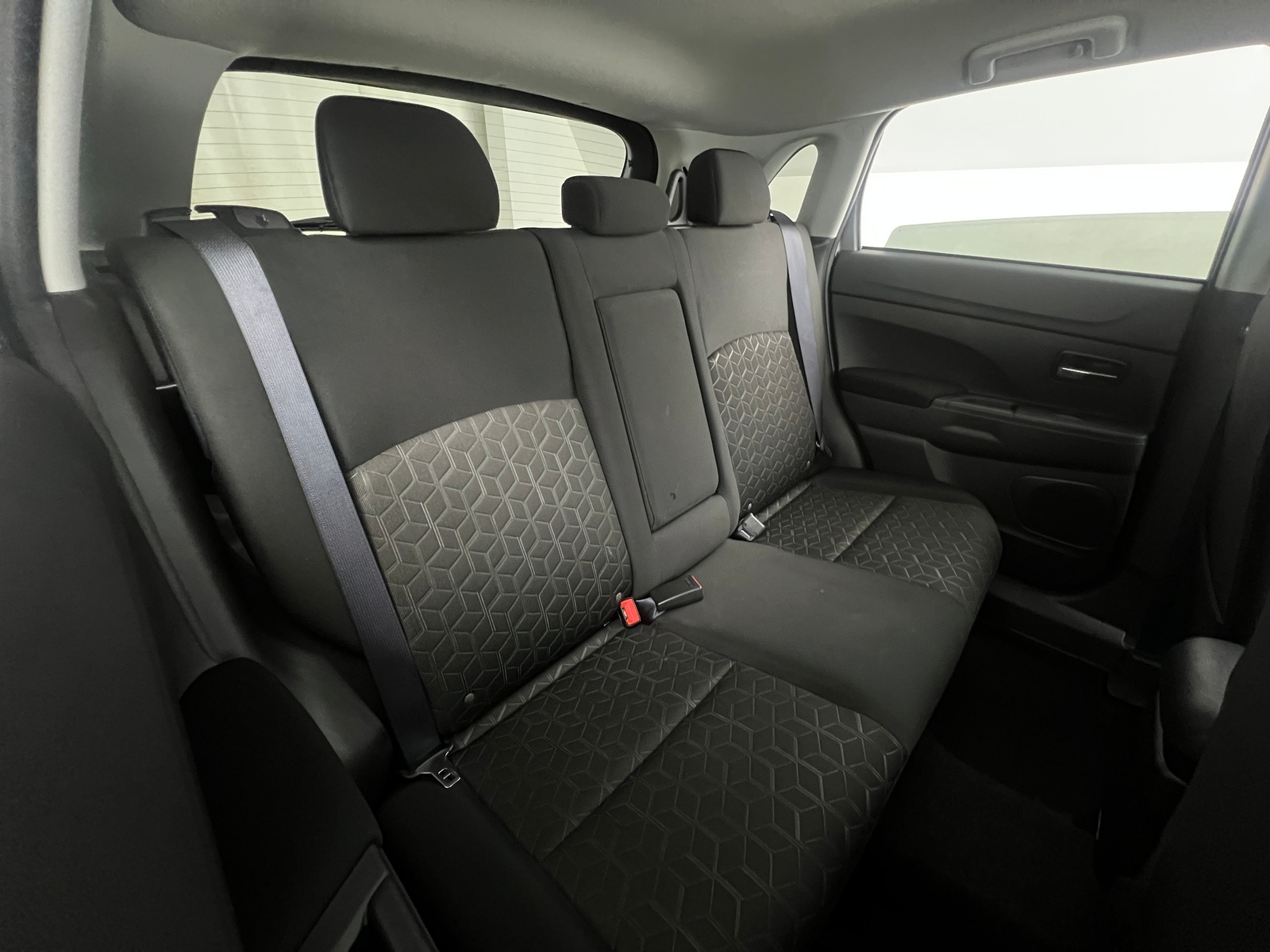 Thumbnail: 2025 Mitsubishi Outlander Sport - 6