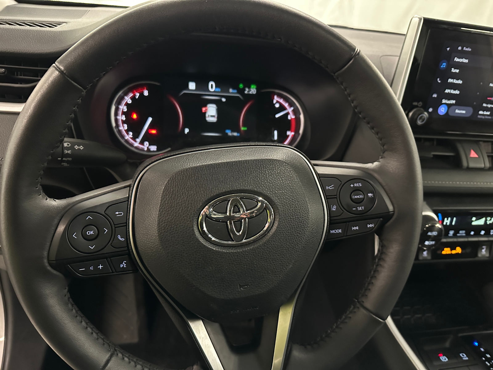 Thumbnail: 2025 Toyota RAV4 - 5