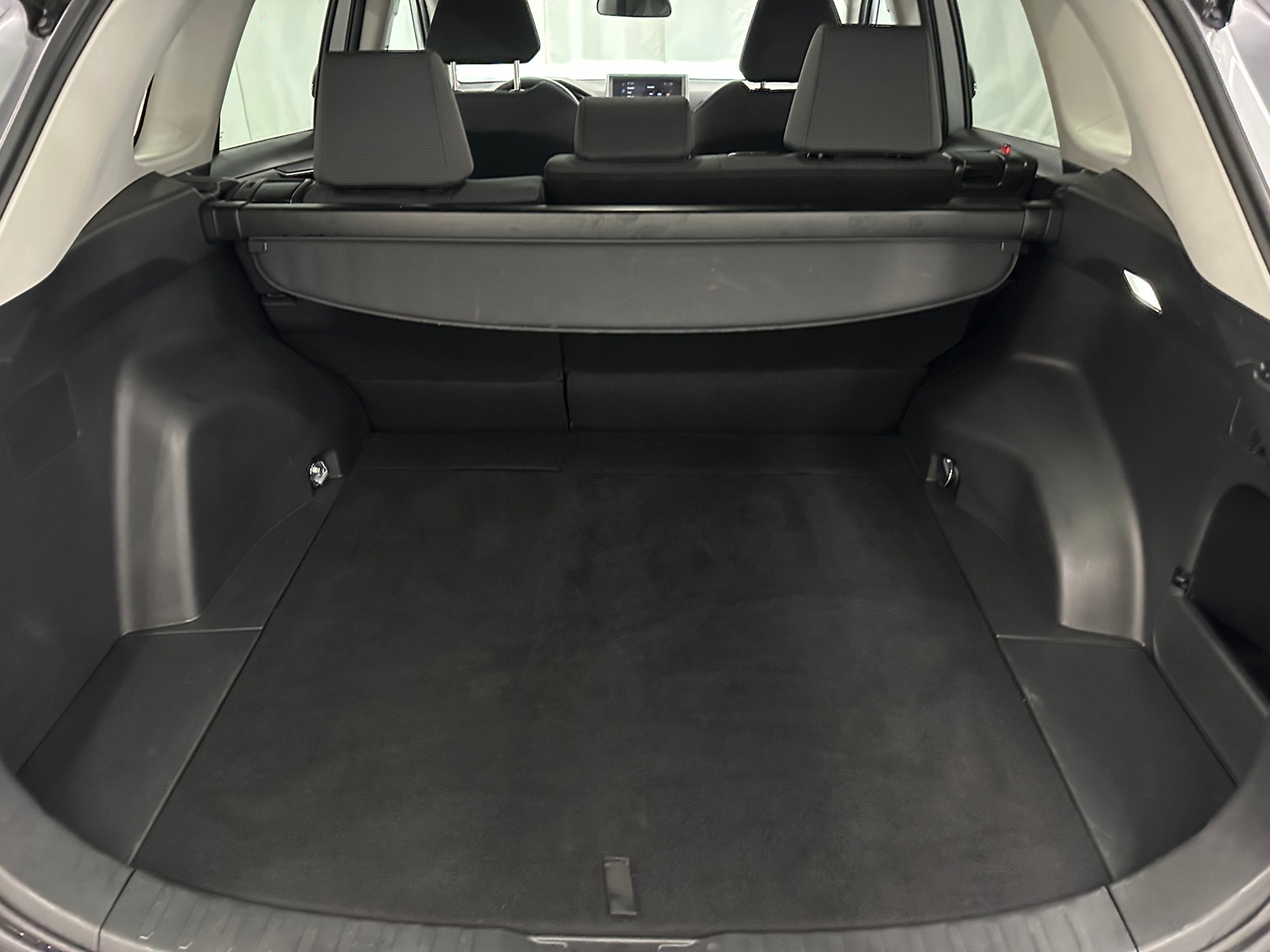 Thumbnail: 2025 Toyota RAV4 - 7