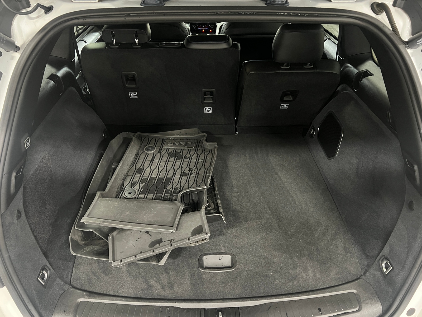 Thumbnail: 2024 Jeep Grand Cherokee - 6