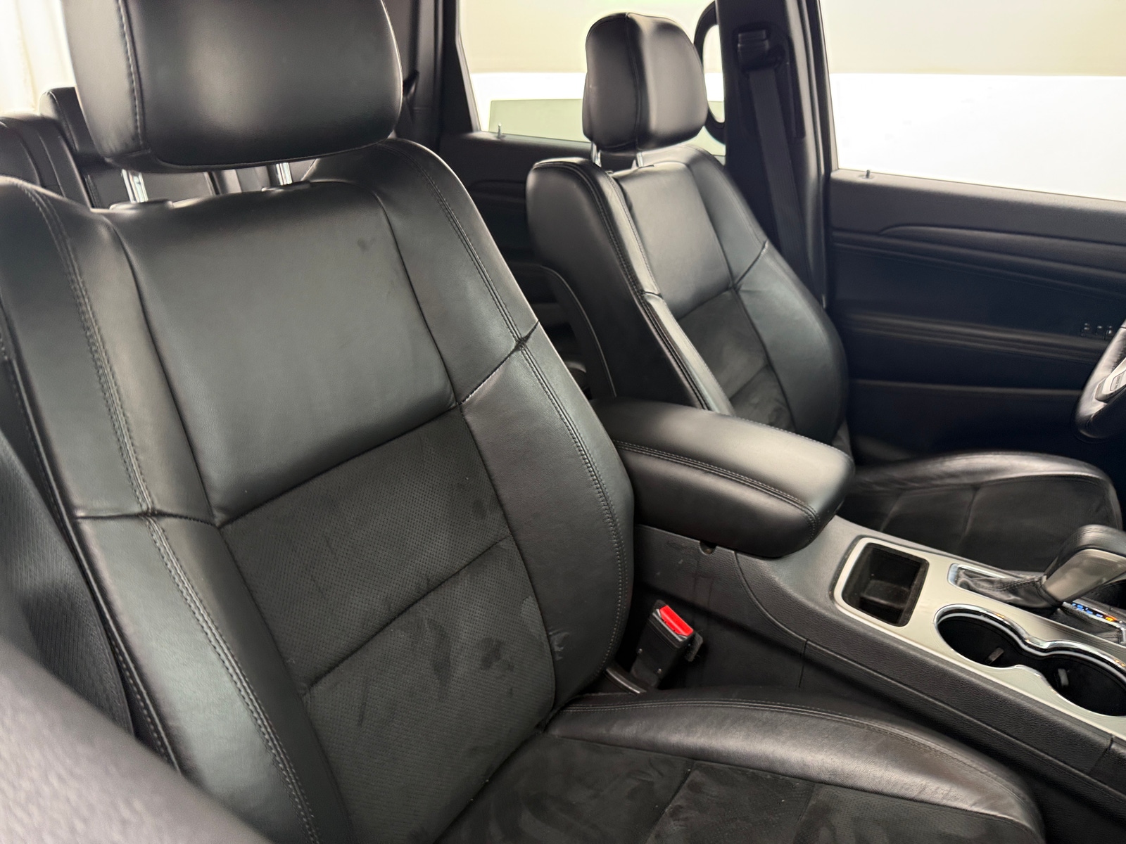 Thumbnail: 2017 Jeep Grand Cherokee - 2