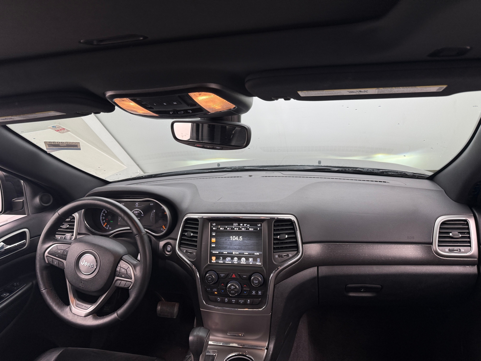 Thumbnail: 2017 Jeep Grand Cherokee - 3