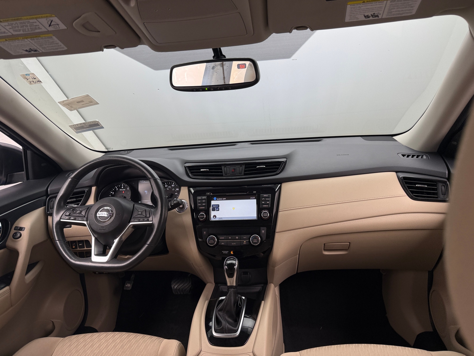 Thumbnail: 2017 Nissan Rogue - 3