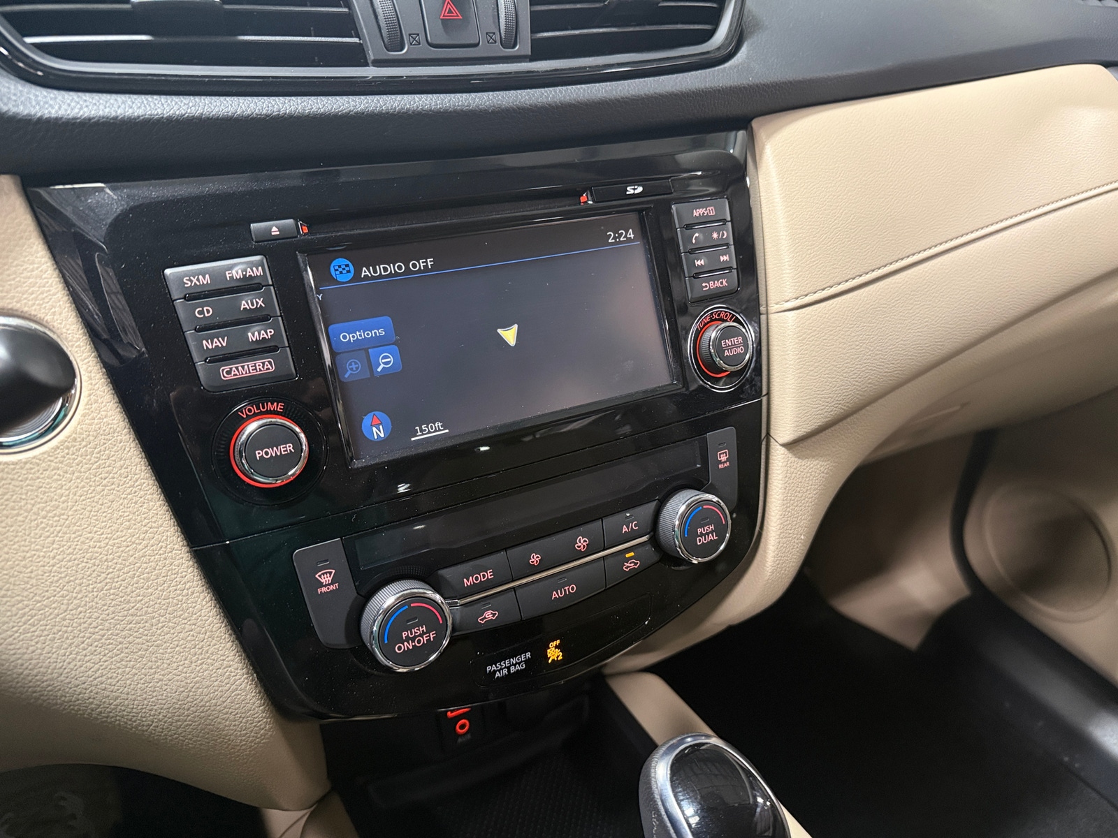 Thumbnail: 2017 Nissan Rogue - 4