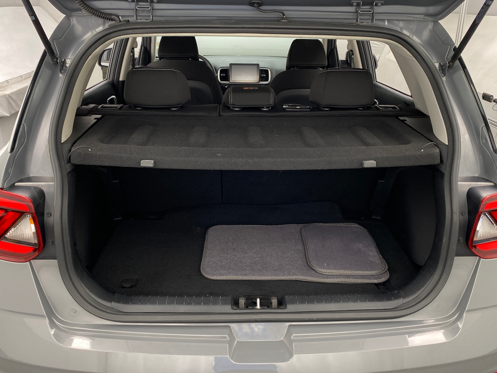 Thumbnail: 2020 Hyundai Venue - 7