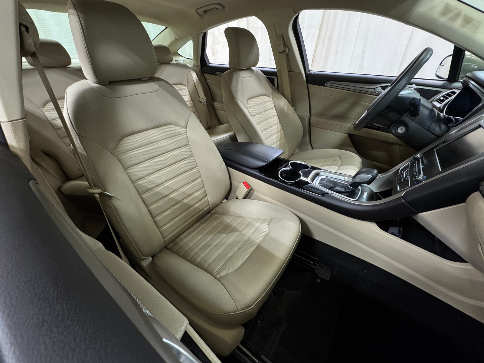 Thumbnail: 2016 Ford Fusion - 2