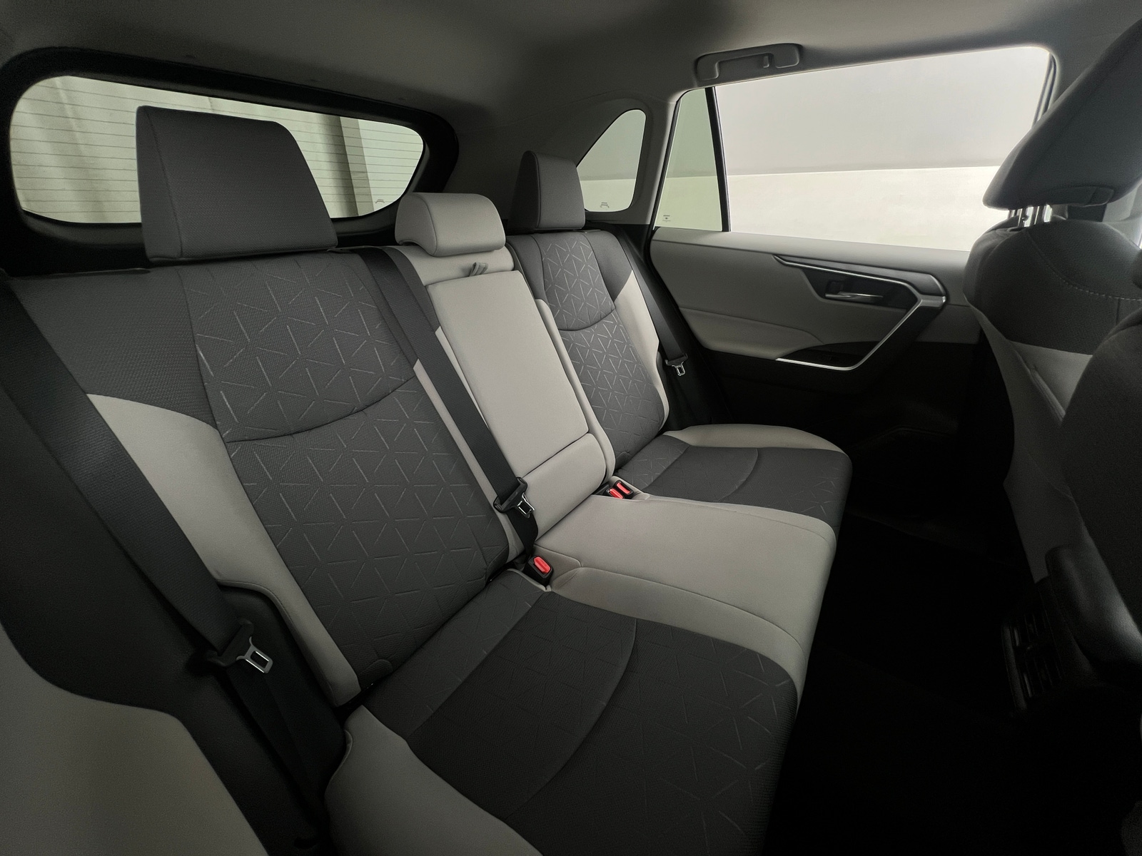 Thumbnail: 2022 Toyota RAV4 - 6