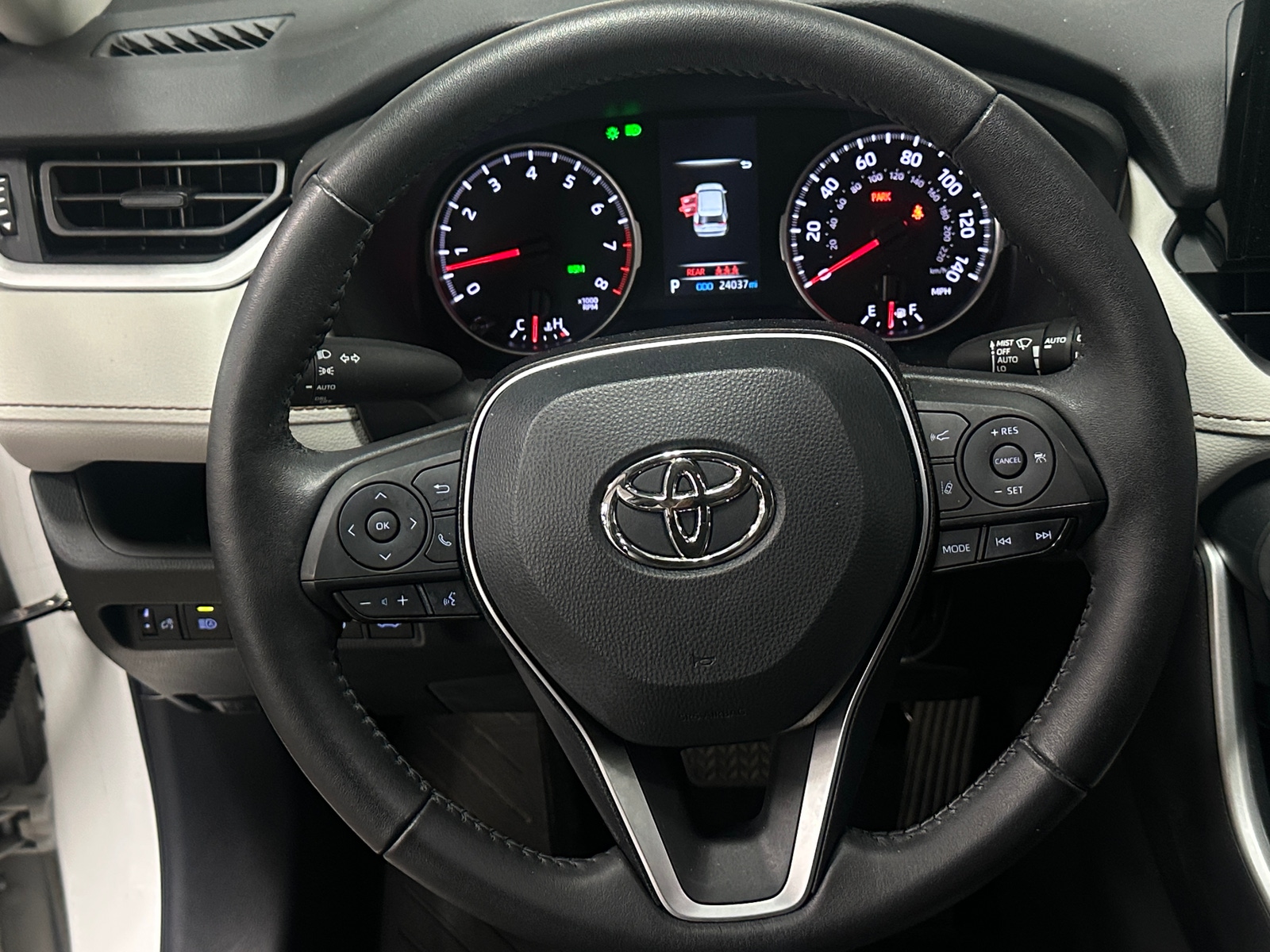 Thumbnail: 2022 Toyota RAV4 - 5