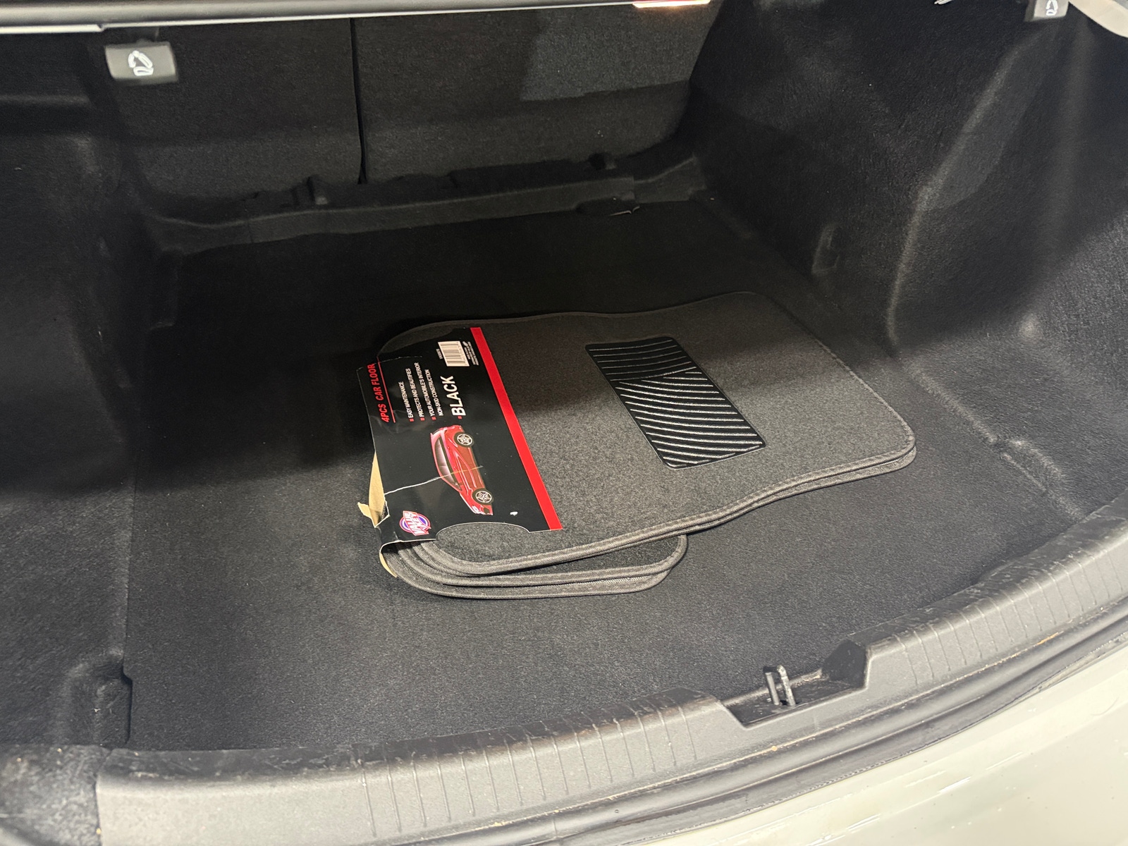 Thumbnail: 2024 Chevrolet Malibu - 7