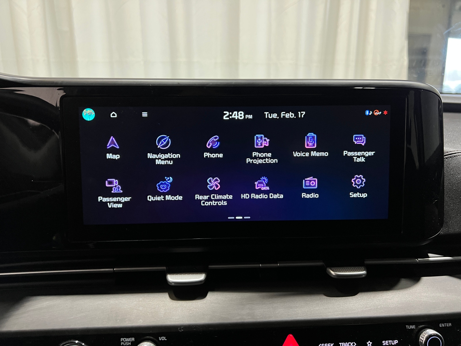 Thumbnail: 2022 Kia Carnival - 3