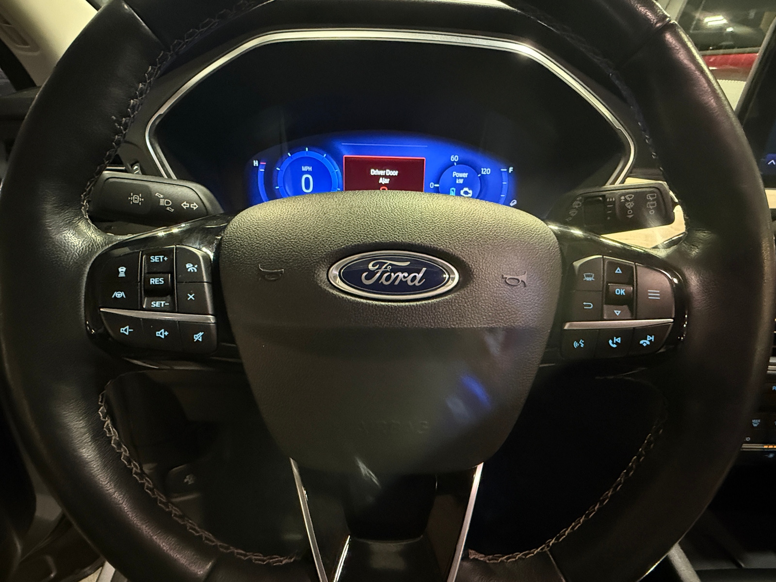 Thumbnail: 2021 Ford Escape - 4