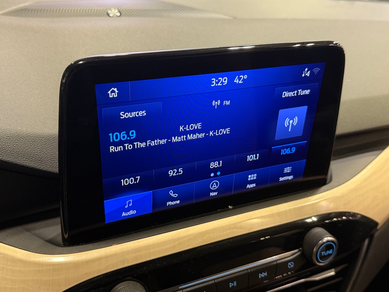 Thumbnail: 2021 Ford Escape - 3