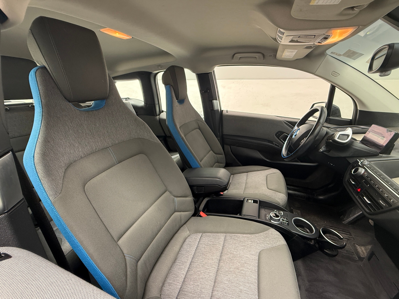 Thumbnail: 2017 BMW i3 - 2