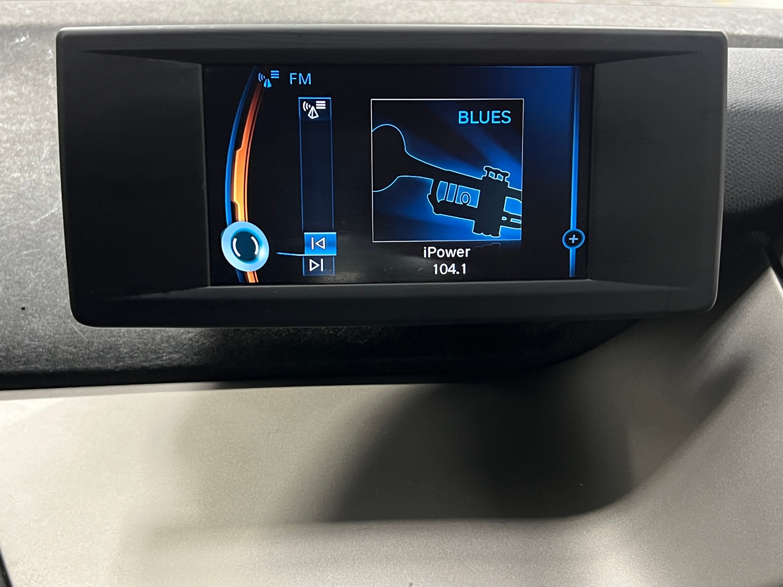 Thumbnail: 2017 BMW i3 - 4