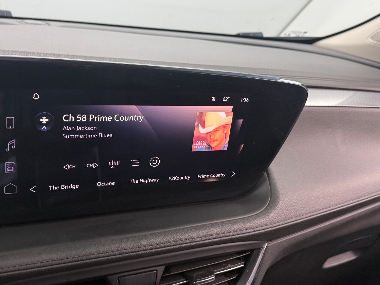 Thumbnail: 2025 Buick Encore GX - 4