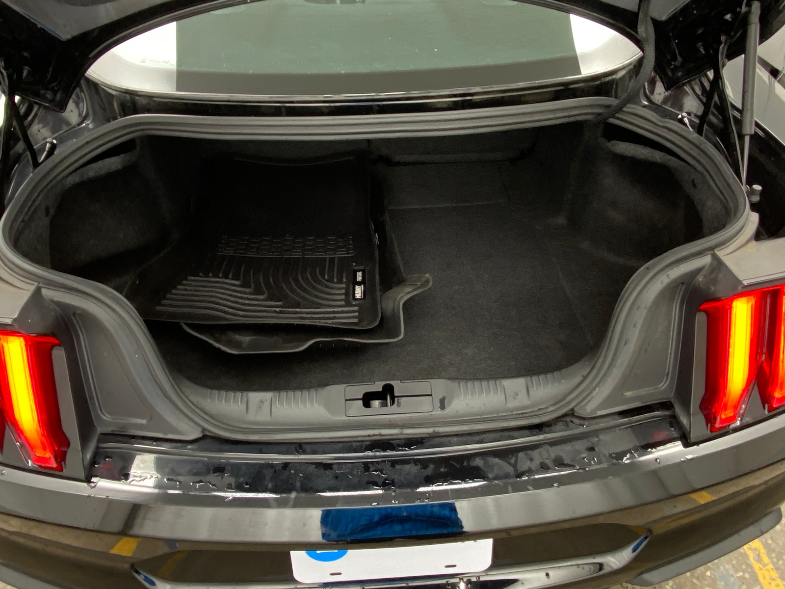 Thumbnail: 2022 Ford Mustang - 5