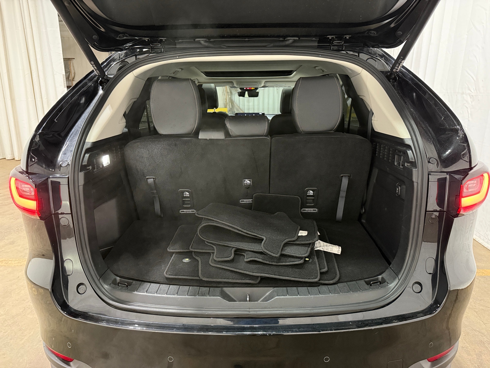 Thumbnail: 2025 Mazda CX-90 - 6