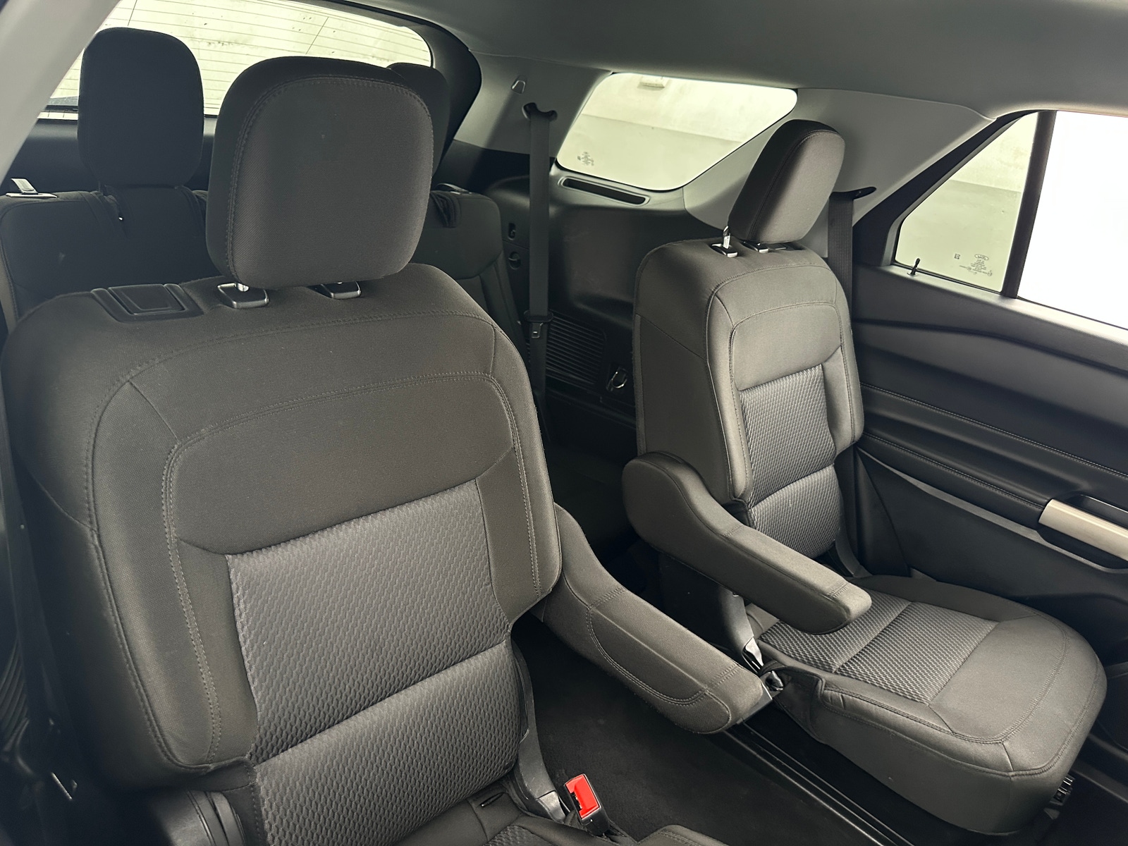 Thumbnail: 2022 Ford Explorer - 6