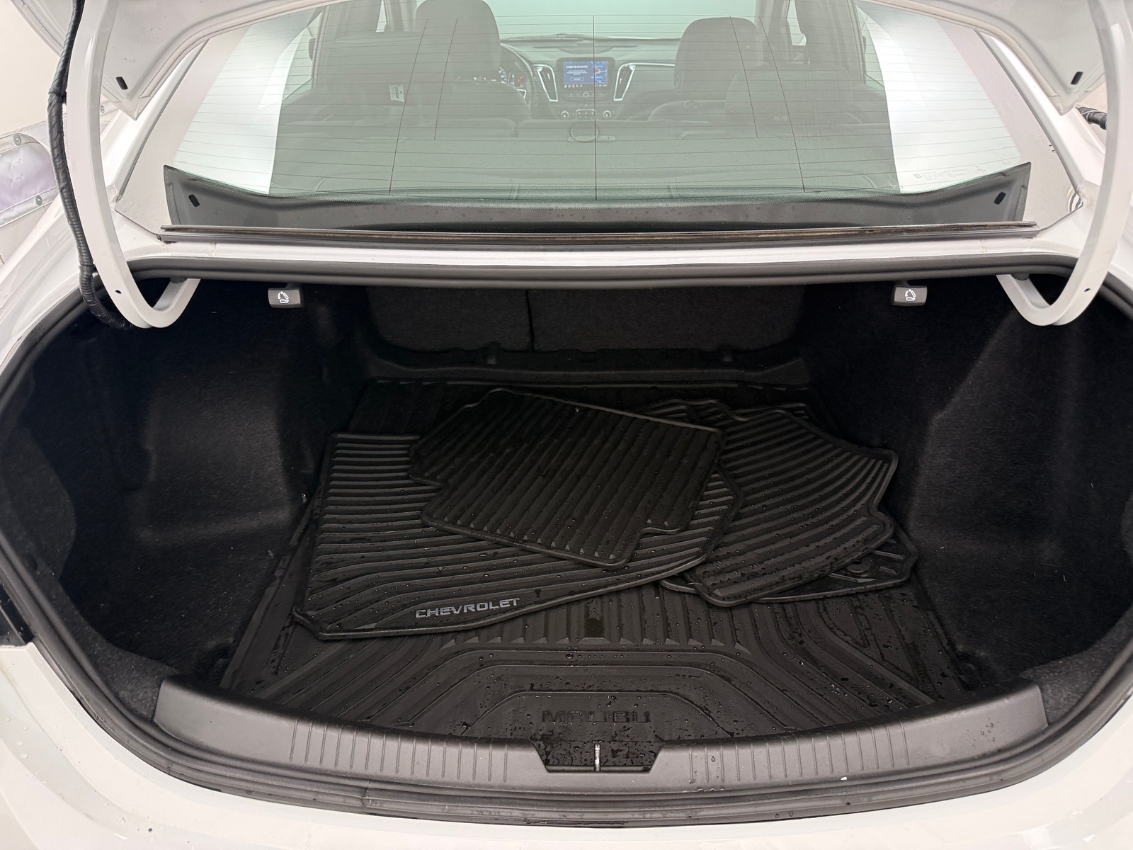 Thumbnail: 2021 Chevrolet Malibu - 6