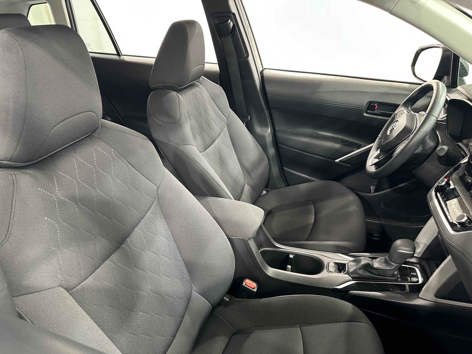 Thumbnail: 2025 Toyota Corolla Cross - 2