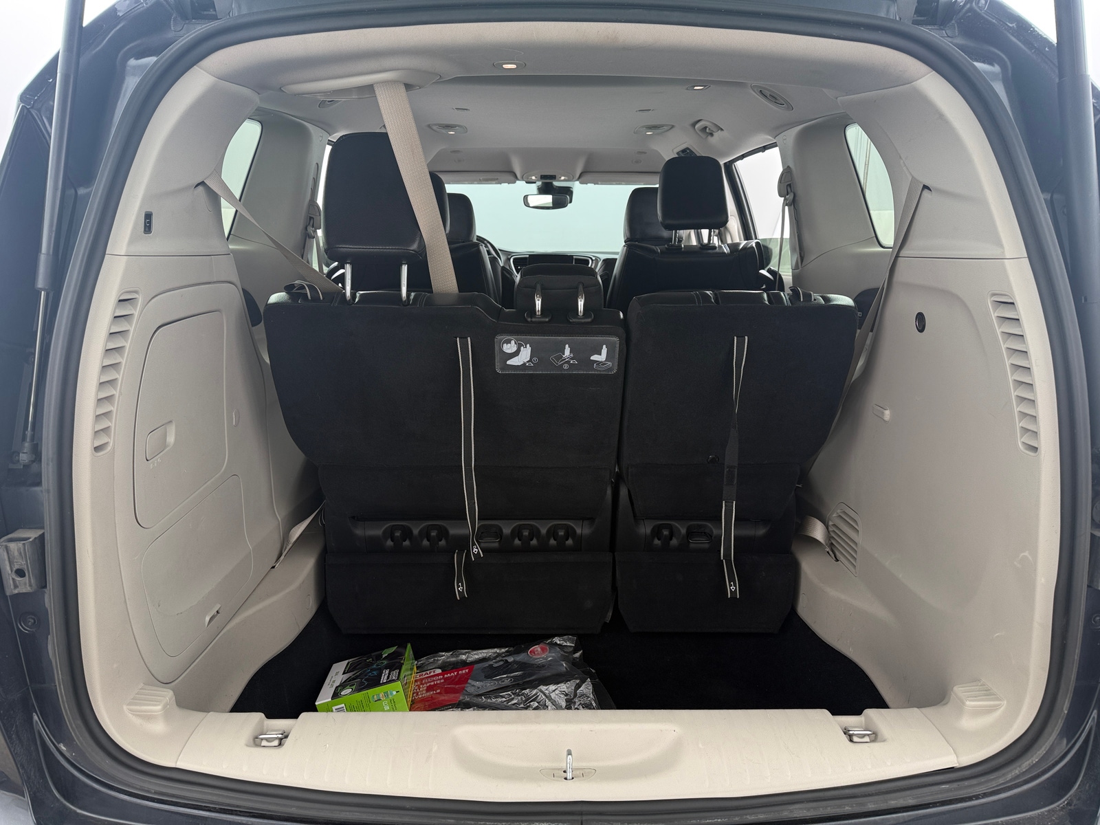 Thumbnail: 2021 Chrysler Pacifica - 6