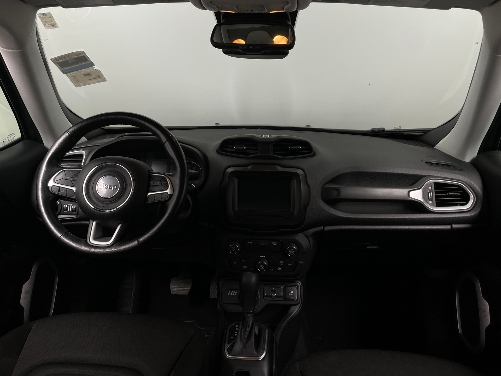 Thumbnail: 2018 Jeep Renegade - 3