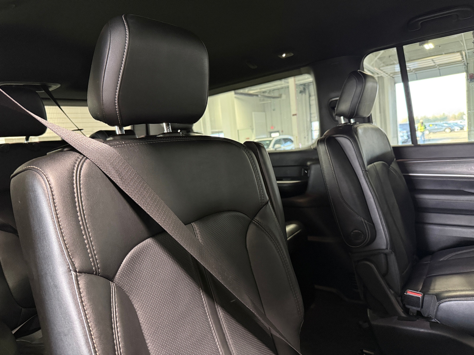 Thumbnail: 2024 Jeep Wagoneer - 5