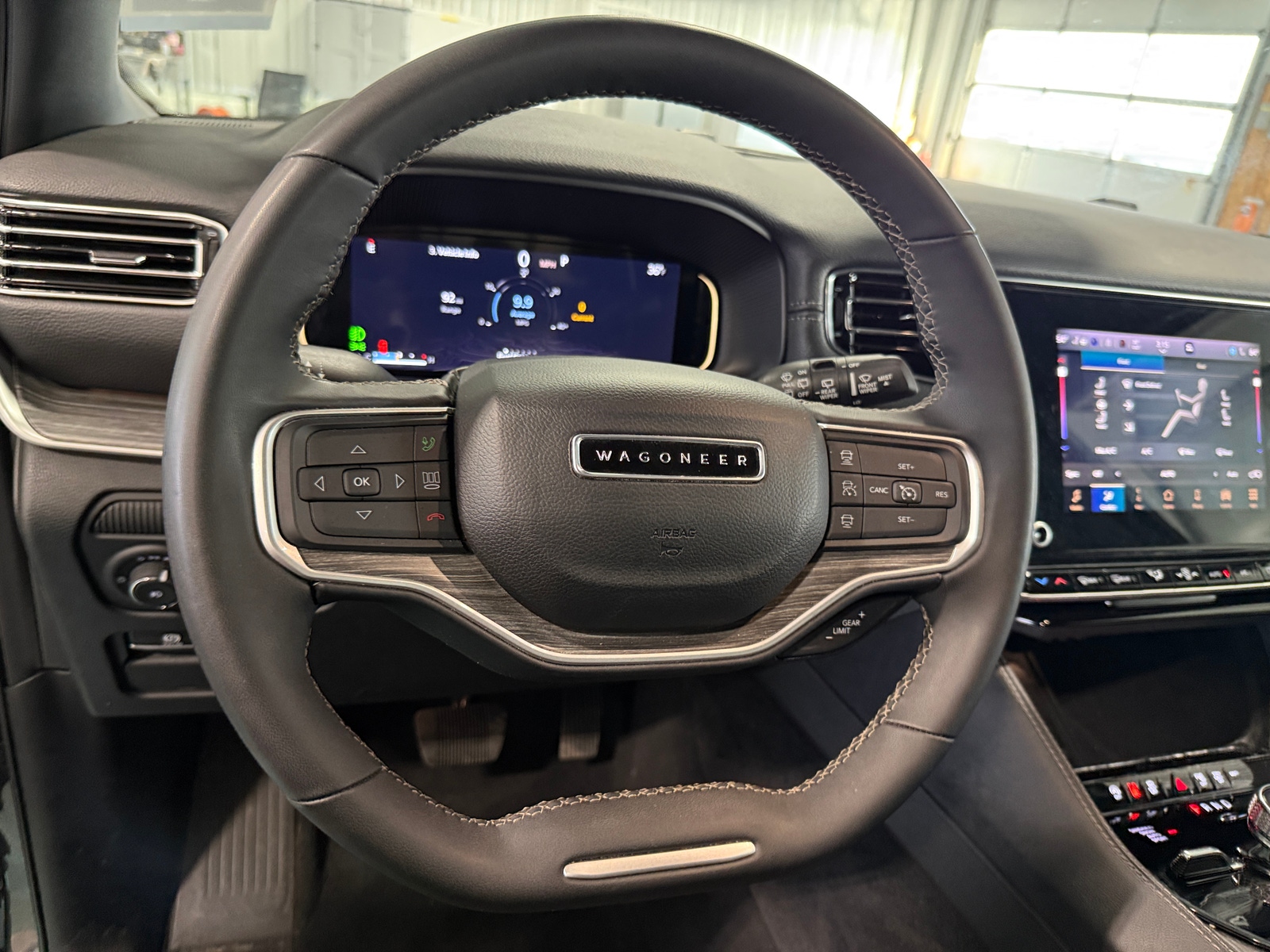 Thumbnail: 2024 Jeep Wagoneer - 4