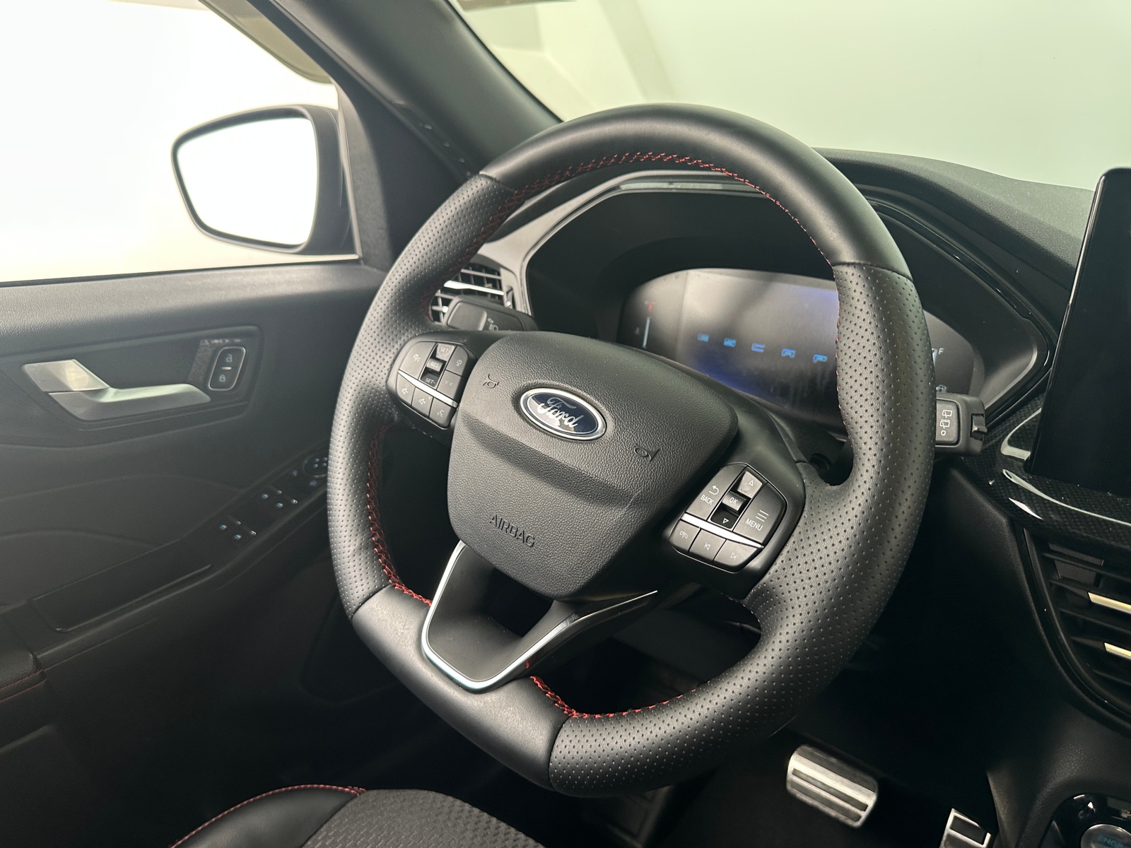 Thumbnail: 2024 Ford Escape - 5