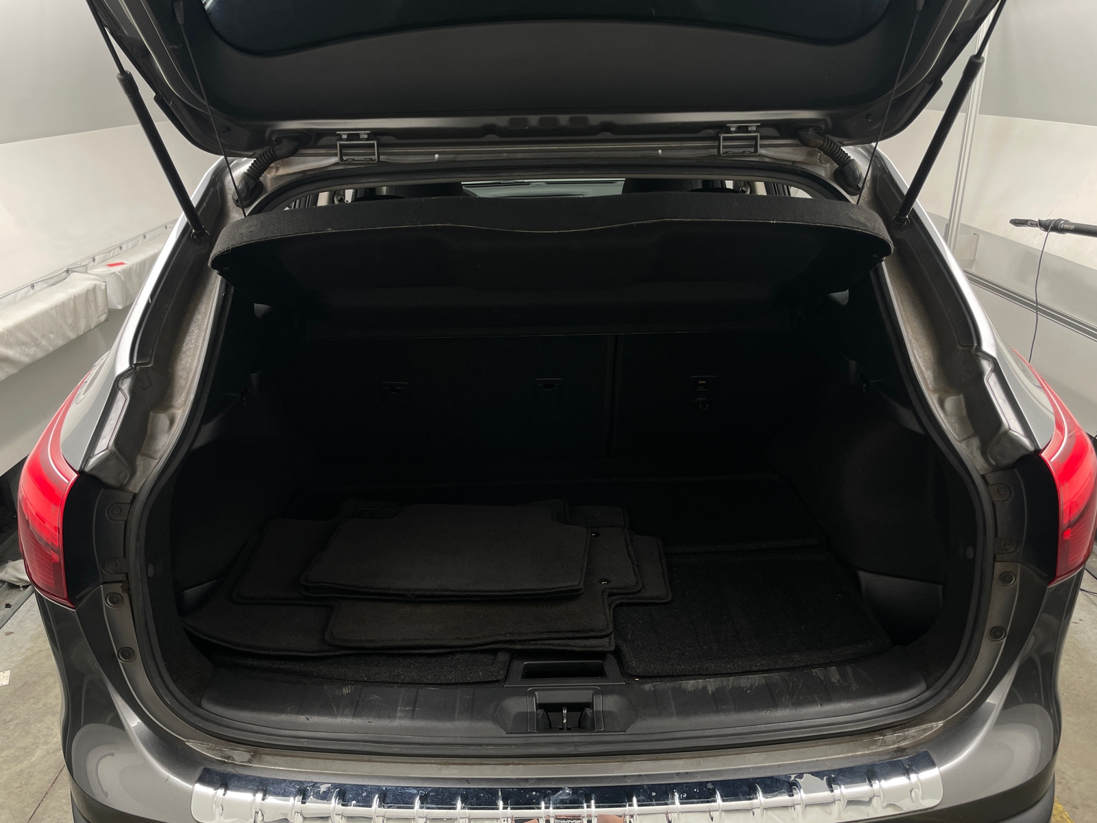 Thumbnail: 2019 Nissan Rogue Sport - 7