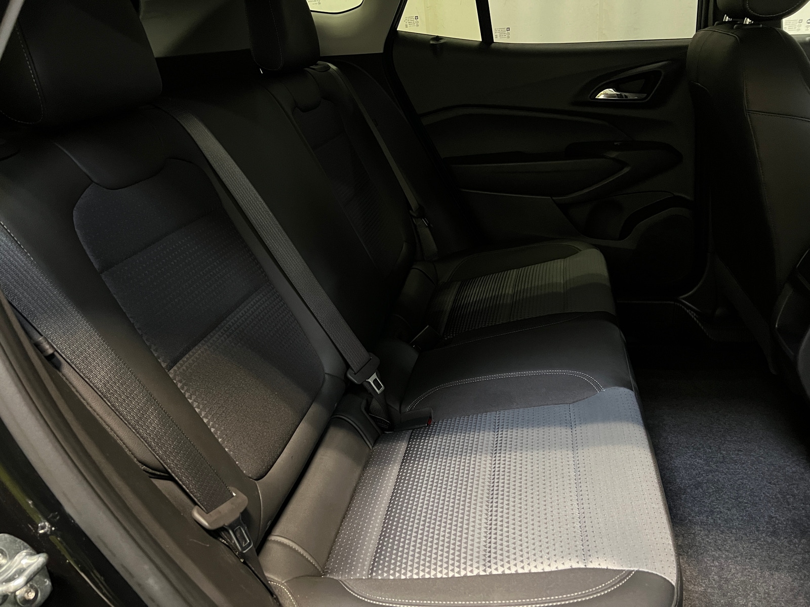 Thumbnail: 2025 Chevrolet Trax - 6