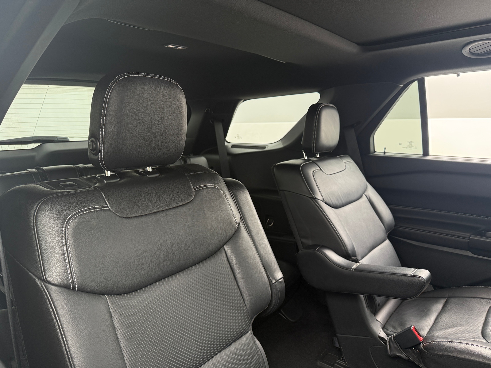 Thumbnail: 2020 Ford Explorer - 5