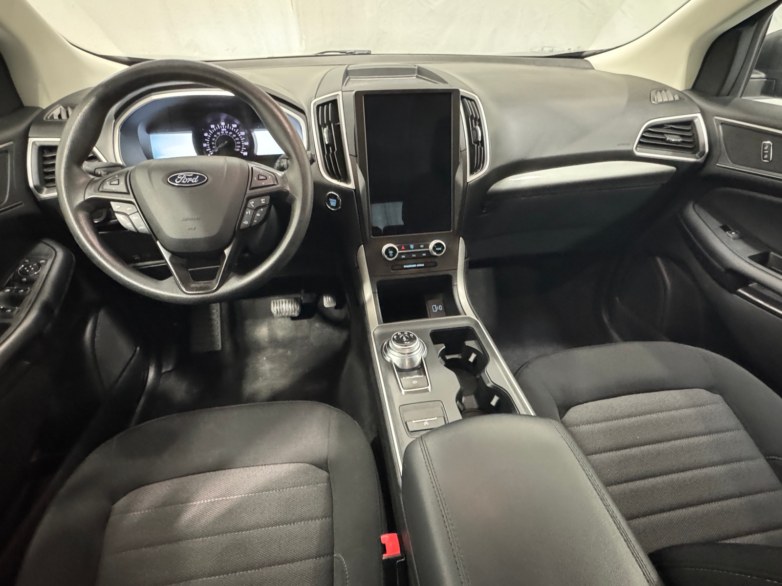 Thumbnail: 2021 Ford Edge - 3