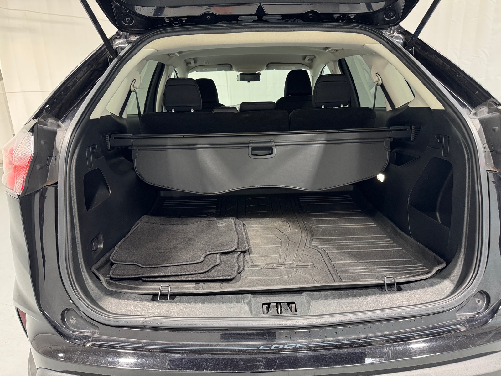 Thumbnail: 2021 Ford Edge - 7