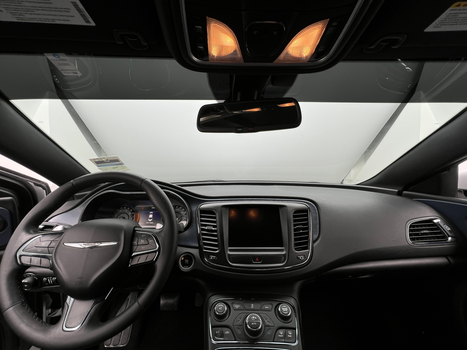 Thumbnail: 2015 Chrysler 200 - 2