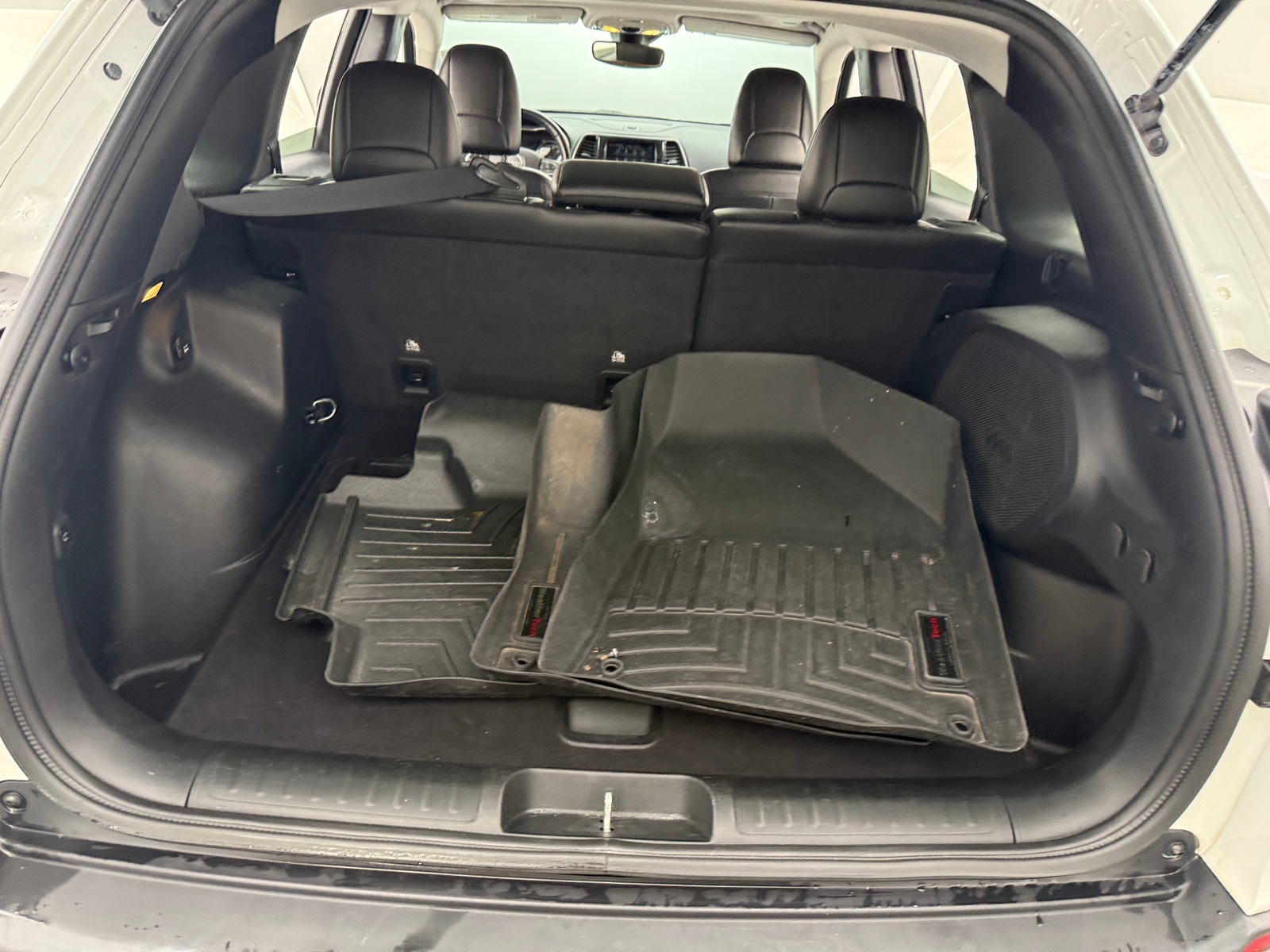 Thumbnail: 2021 Jeep Cherokee - 6