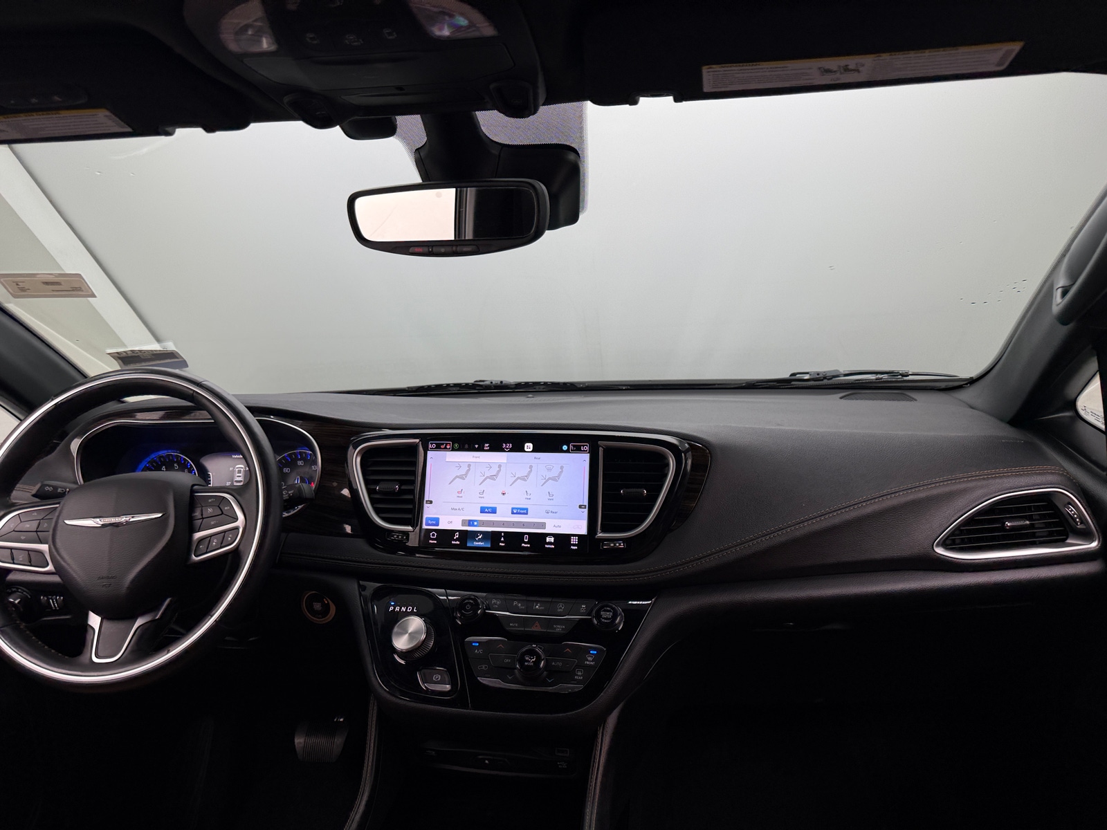 Thumbnail: 2021 Chrysler Pacifica - 2