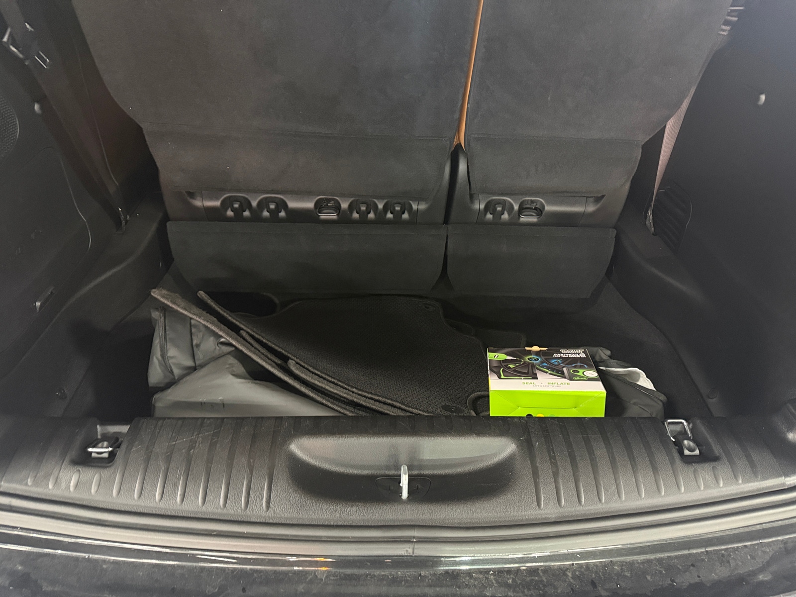 Thumbnail: 2021 Chrysler Pacifica - 6