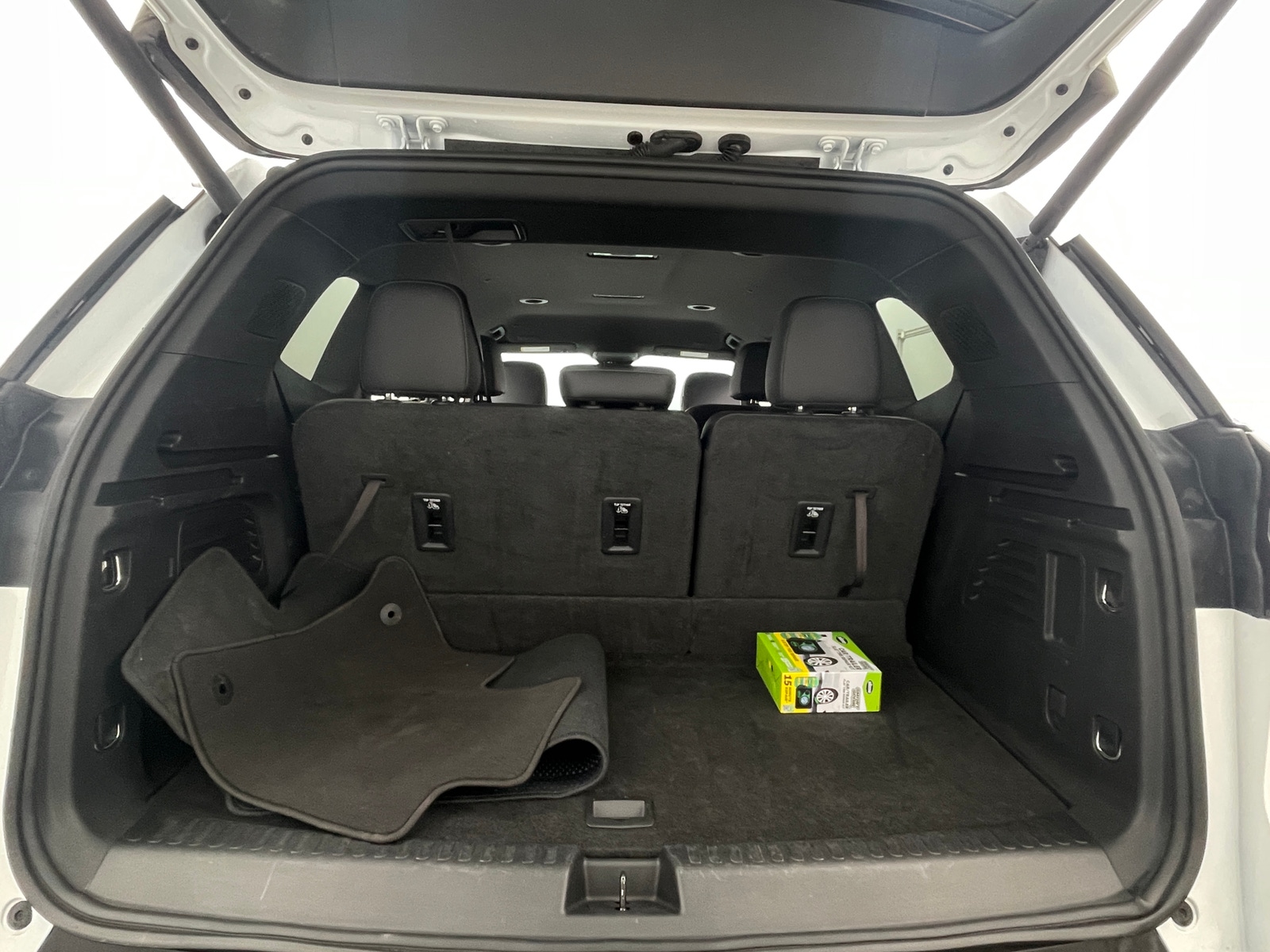 Thumbnail: 2024 GMC Acadia - 6