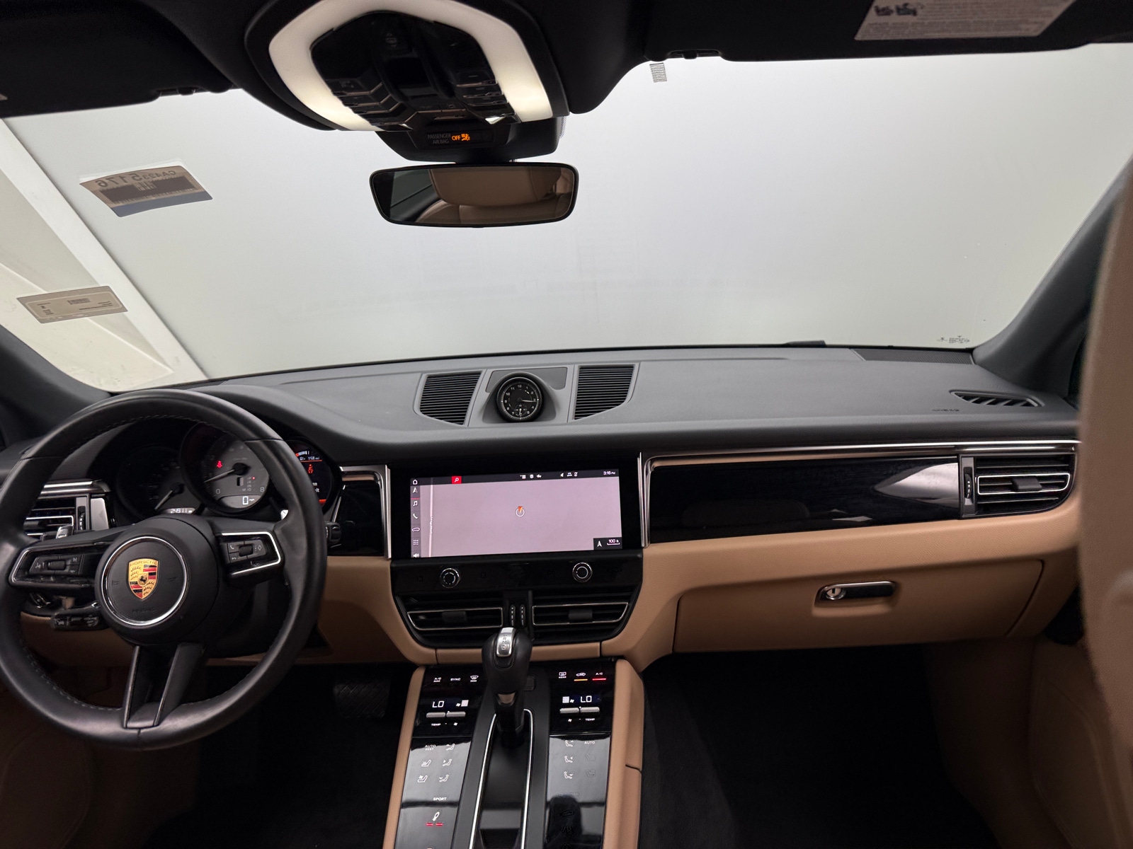 Thumbnail: 2023 Porsche Macan - 2