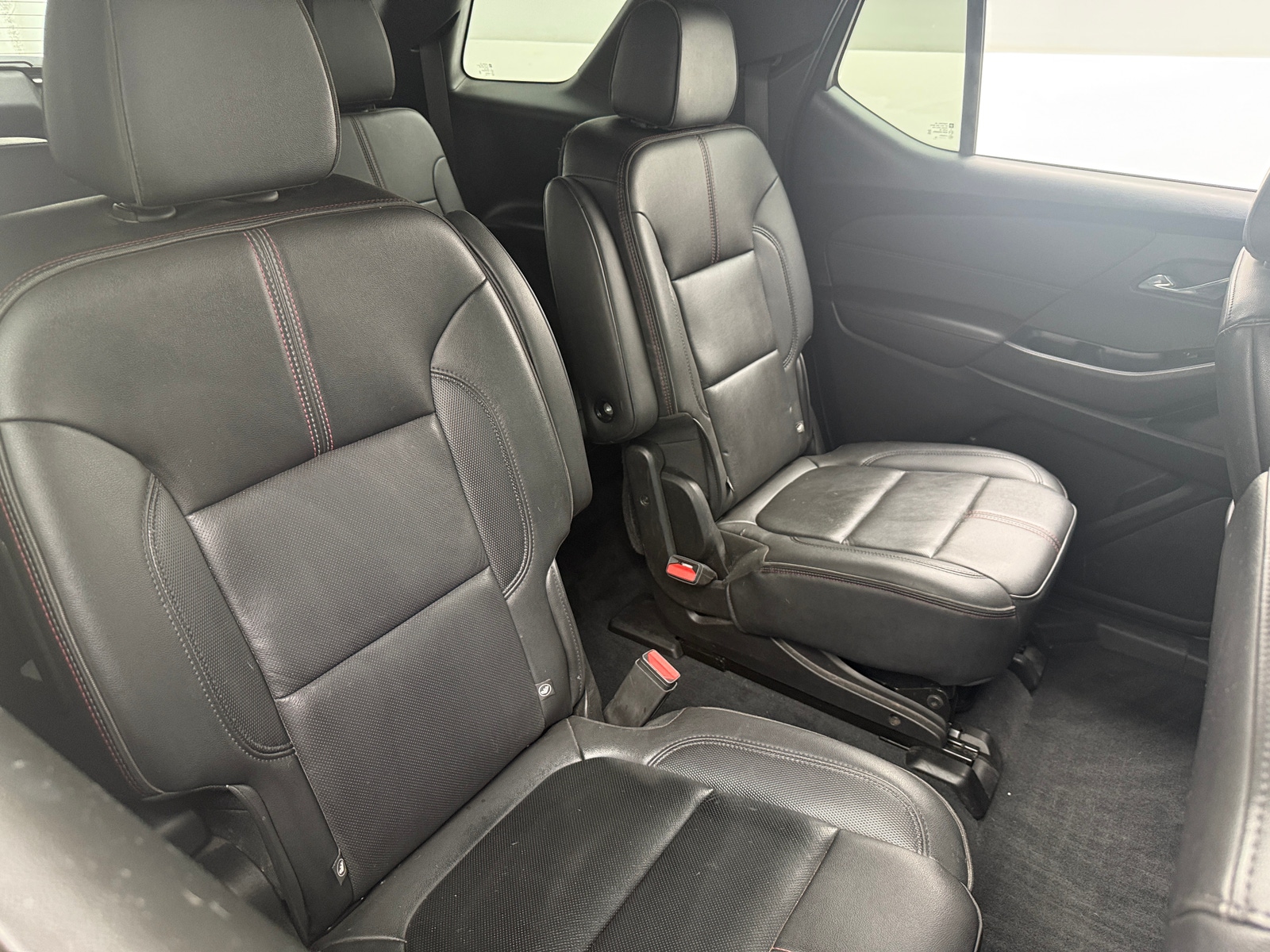 Thumbnail: 2022 Chevrolet Traverse - 5