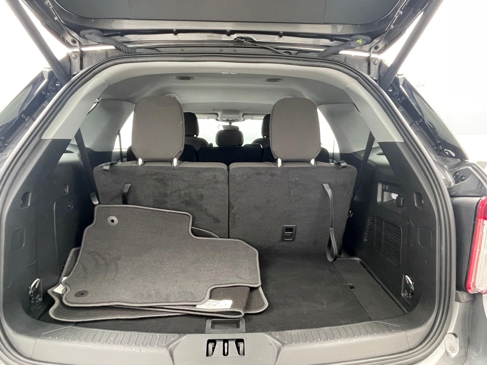 Thumbnail: 2023 Ford Explorer - 7