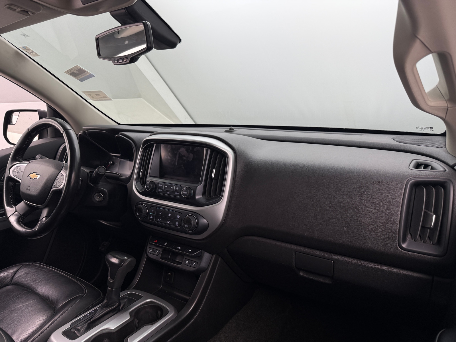 Thumbnail: 2018 Chevrolet Colorado - 3