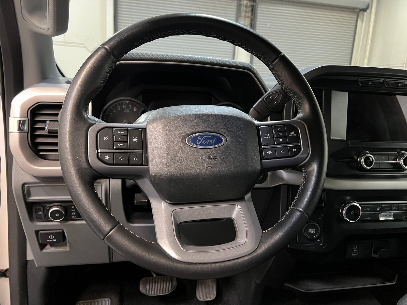 Thumbnail: 2023 Ford Econoline - 5